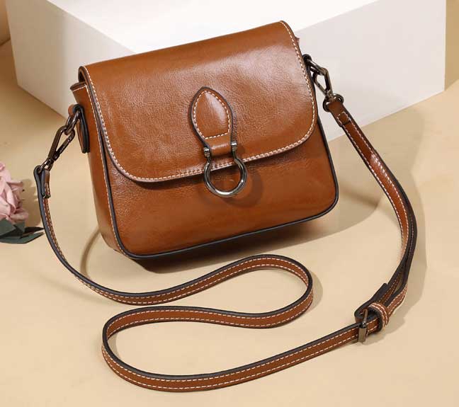 Designer-New genuine leather bag with cowhide, fashionable small side bag with moisture and one shoulder slanting bag for ladies, Black
Designer-New genuine leather bag with cowhide, fashionable small side bag with moisture and one shoulder slanting bag for ladies, Black