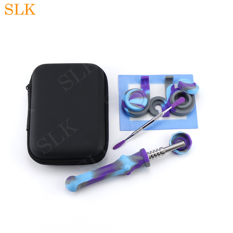 Customized logo smoking dab straw hookah bong set include 11*8.5cm non stick silicone mat and 2pcs 5ml dab container kit
Customized logo smoking dab straw hookah bong set include 11*8.5cm non stick silicone mat and 2pcs 5ml dab container kit