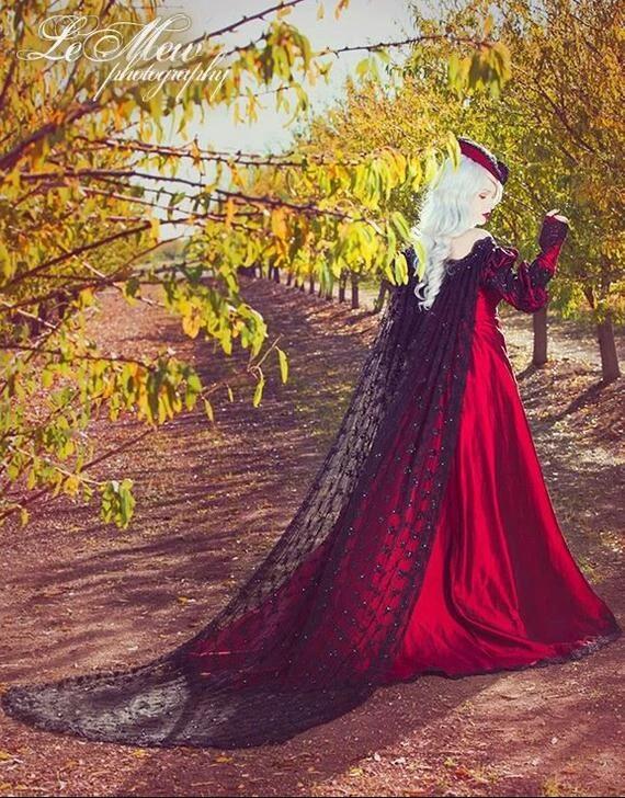 Vintage Gothic Wedding Dresses Square Neck Long Sleeve Black Lace Rhinestones Red Wedding Gowns Custom Made Plus Size Vestidos de Novia