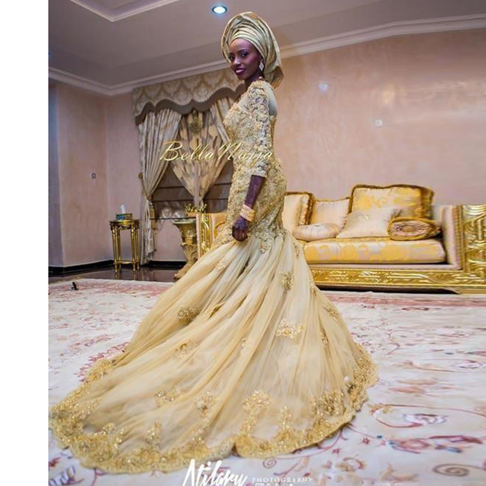 Gold African Traditional Wedding Dresses 2020 Beaded 3D floral Beads Lace Appliques Long Sleeves Tulle Court Train Bridal Gowns