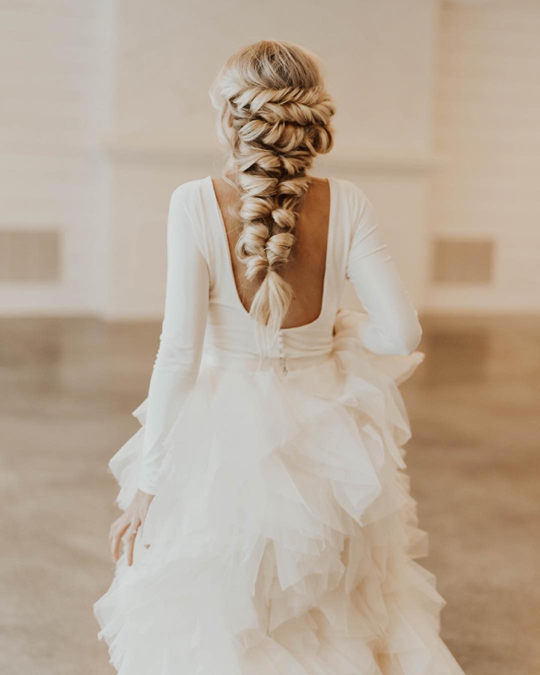 Vintage High Low Wedding Dresses Tiered Skirts Long Sleeve Simple Satin Tulle Wedding Dress Bridal Gown 2019 New Arrival robe de mariée