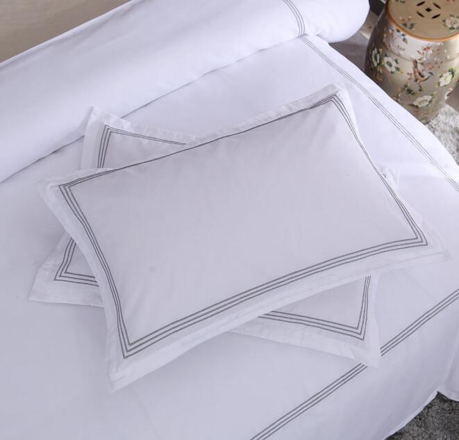 White Solid Color Bedding Set 3 Pcs Duvet Cover Set Bedcloth with Pillowcase Queen King Size
