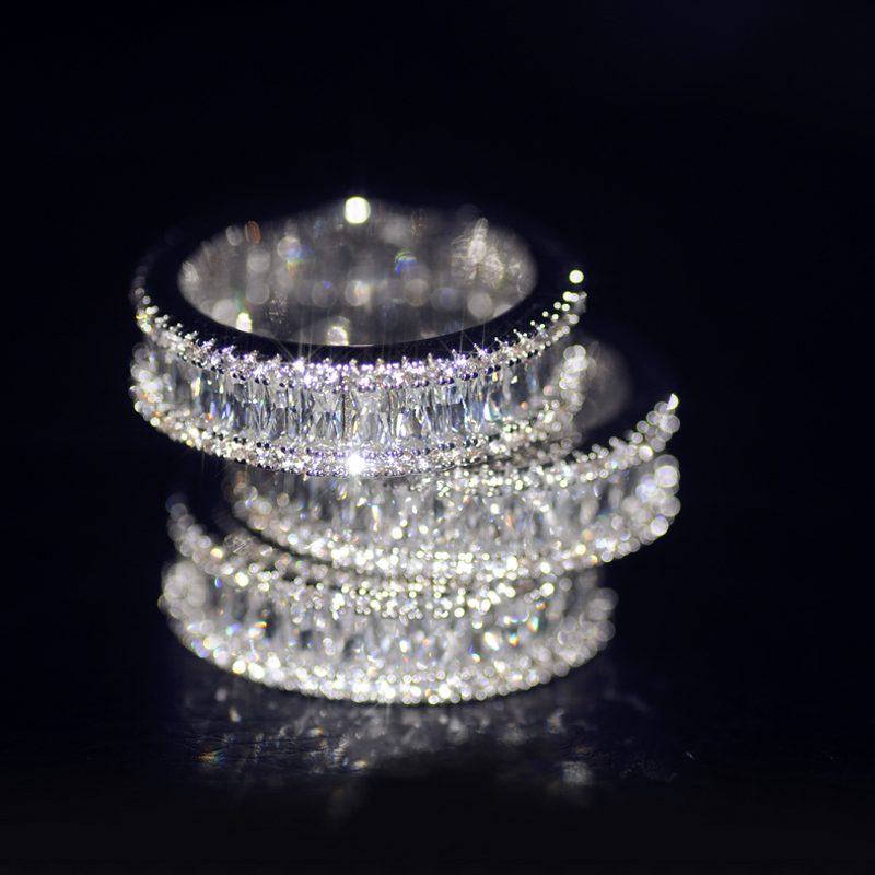 2019 New Arrival Hot Sale Sparkling Deluxe Jewelry 10KT White Gold Fill Women Princess Cut White Topaz CZ Diamond Wedding Band Ring Gift