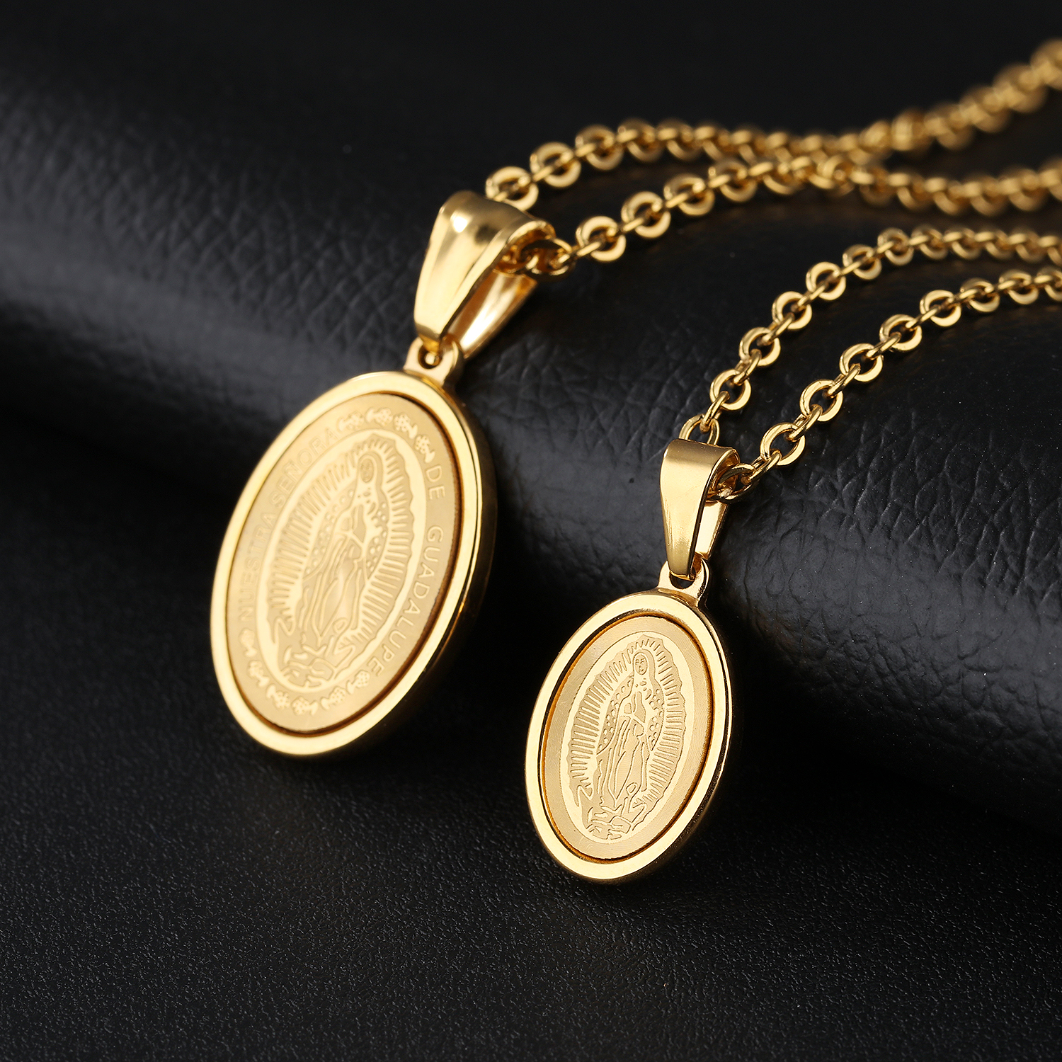 can be Lettering Pendants Necklace Glossy Round Tag Jewelry Stainless Steel Necklace Men Women Lover Gift Couple Jewelry
