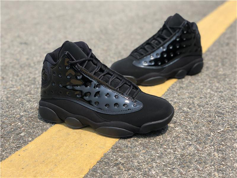 Final Version 13 Cap And Gown Black Suede Men Basketball Shoes Blackout Real Carbon Fiber 414571-012 Athletic Sneakers With Box
Final Version 13 Cap And Gown Black Suede Men Basketball Shoes Blackout Real Carbon Fiber 414571-012 Athletic Sneakers With Box