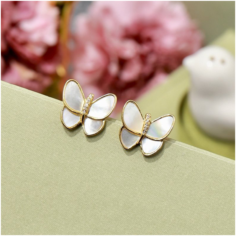 Full of Diamond Earrings Butterfly Earrings Elf Ear Cuff No Pierced Ear Clip Ear Hanging Stud Earrings Fashion Jewelry for Women with Box, White
Full of Diamond Earrings Butterfly Earrings Elf Ear Cuff No Pierced Ear Clip Ear Hanging Stud Earrings Fashion Jewelry for Women with Box, White