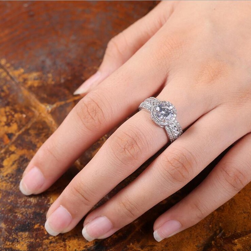 Vintage Fashion Jewelry 925 Sterling Silver Round Cut White Topaz CZ Diamond Gemstones Party Women Wedding Engagement Band Ring For Lovers