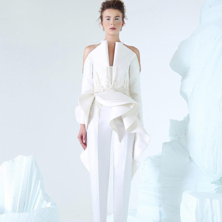 2019 Unique Design White Evening Dresses V Neck Long Sleeves Lace Appliques Beads Custom Made Prom Bridal Dress Engagement Gowns