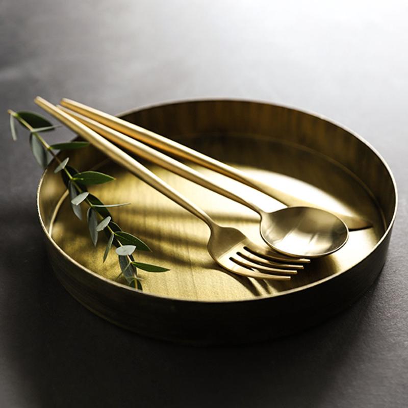Retro Round Golden Metal Tray Chic Desk Cupcake Snack Organizer Plate Nordic Home Office DecorJewelry Sundries Storage Tray
Retro Round Golden Metal Tray Chic Desk Cupcake Snack Organizer Plate Nordic Home Office DecorJewelry Sundries Storage Tray