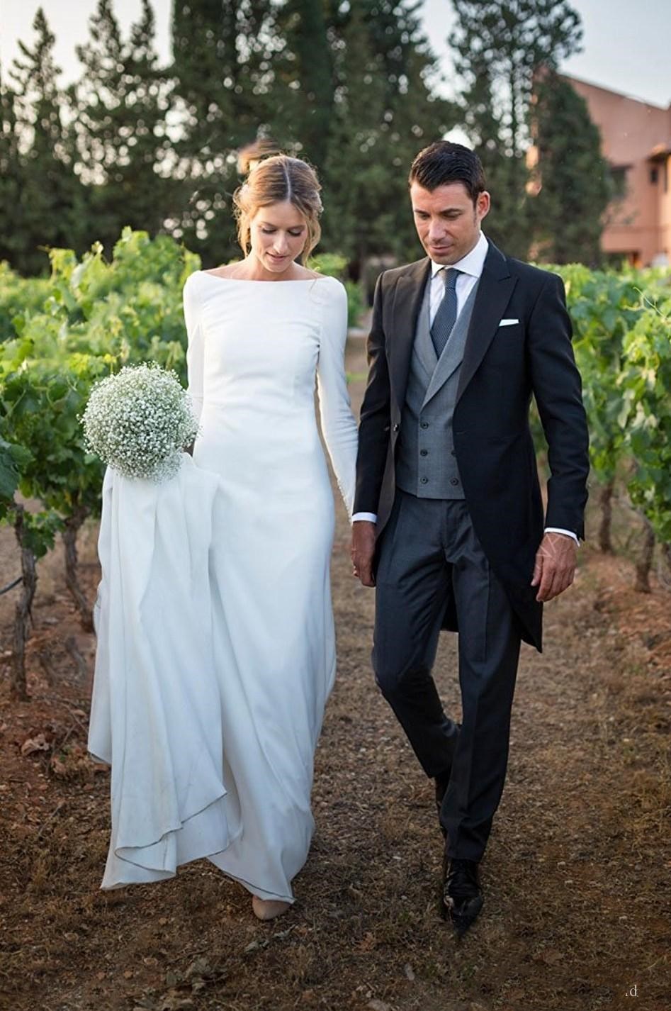 Modest Wedding Dress With Long Sleeves Crew Neck Coverd Open Back Short Train Women