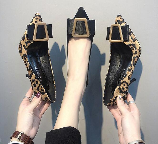 Single shoes female 2019 new spring Korean version of the pointed stiletto women's shoes fashion shallow mouth handmade professional high he, Black
Single shoes female 2019 new spring Korean version of the pointed stiletto women's shoes fashion shallow mouth handmade professional high he, Black