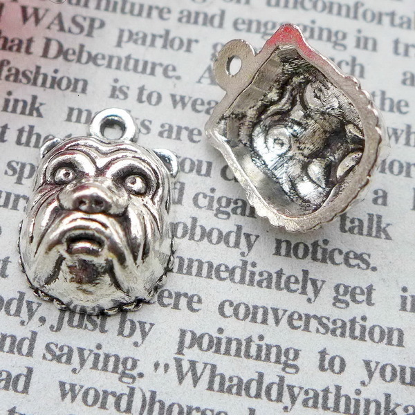 A5946 17.8*13.2mm Tiger Head Ancient Silver Combine Gold Product Parts 100 Individual / Package 1.8 G
A5946 17.8*13.2mm Tiger Head Ancient Silver Combine Gold Product Parts 100 Individual / Package 1.8 G
