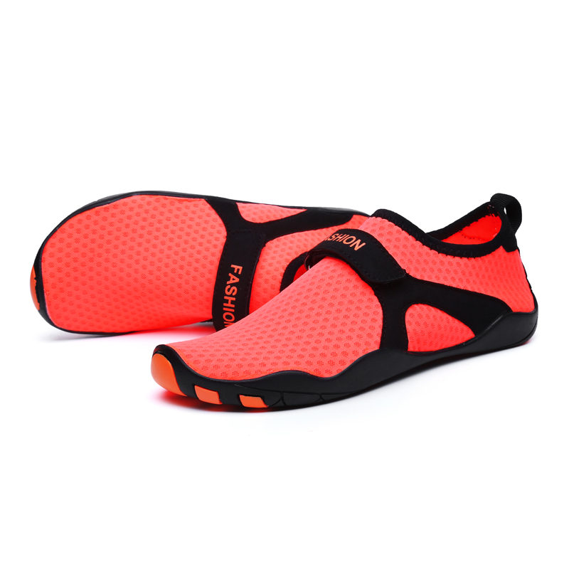 Youth Fitness & Cross-Training Couple Shoes Men and Women Cute Sneakers Driving Travel Joker Shoes Diving Swim