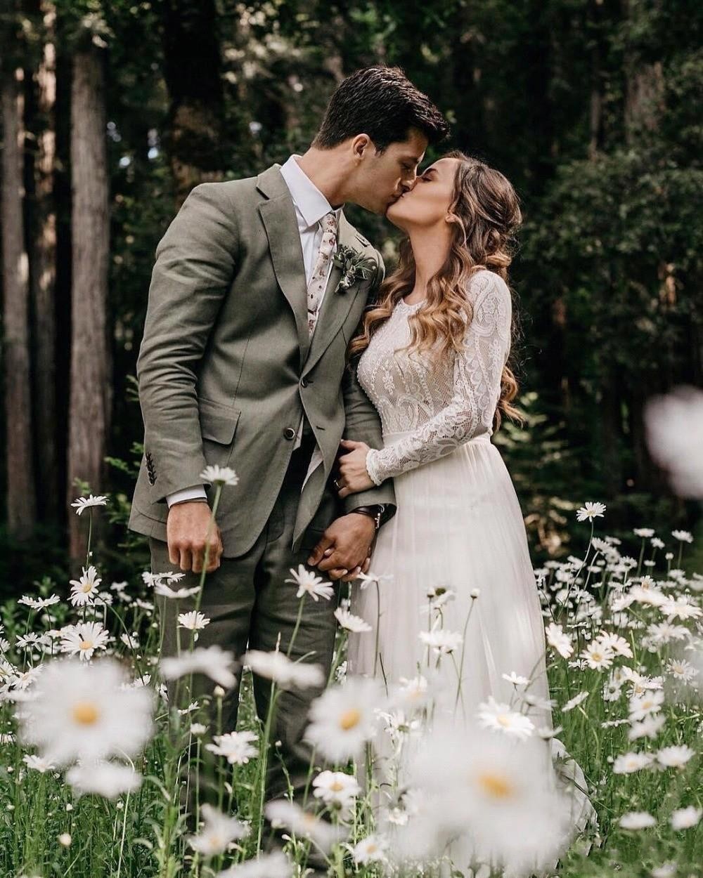 Bohemian Beach Wedding Dresses Sexy Backless Long Sleeve Country Boho Bridal Gowns Custom Made