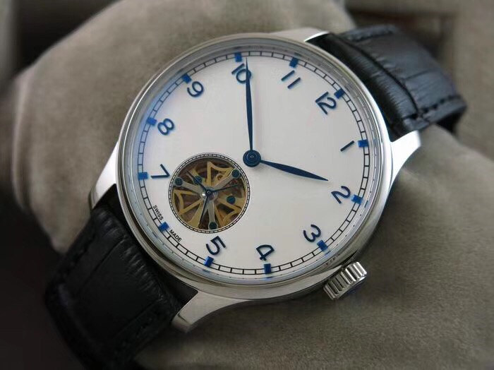 2019 hot sale luxury men's watch special high-grade leather strap pin buckle flywheel automatic mechanical 42.5 mm men's men's watch
2019 hot sale luxury men's watch special high-grade leather strap pin buckle flywheel automatic mechanical 42.5 mm men's men's watch