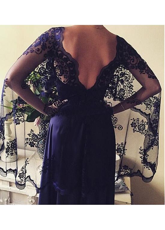 2025 Exquisite Tulle Satin Chiffon V-neck Neckline Capelet-sleeves A-line Mother of the Bride Dresses With Lace Appliques Navy Blue