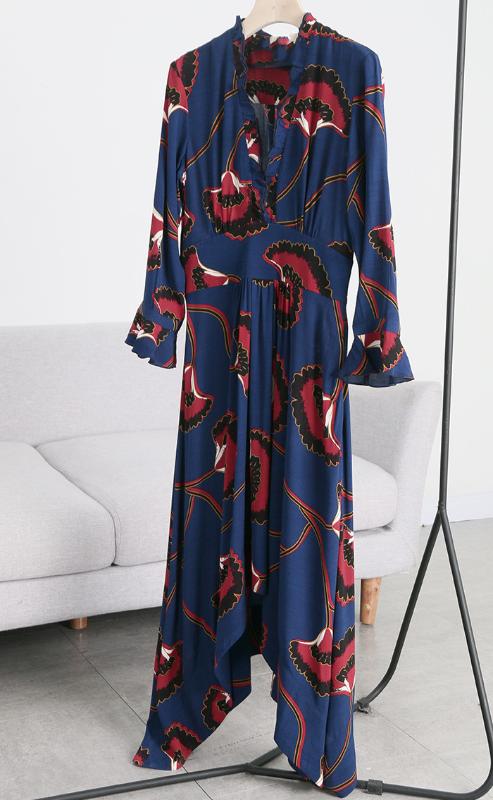 Woman Dress 100% viscose V-neck midi dress asymmetrical flounce hem French chic, Polyester
Woman Dress 100% viscose V-neck midi dress asymmetrical flounce hem French chic, Polyester