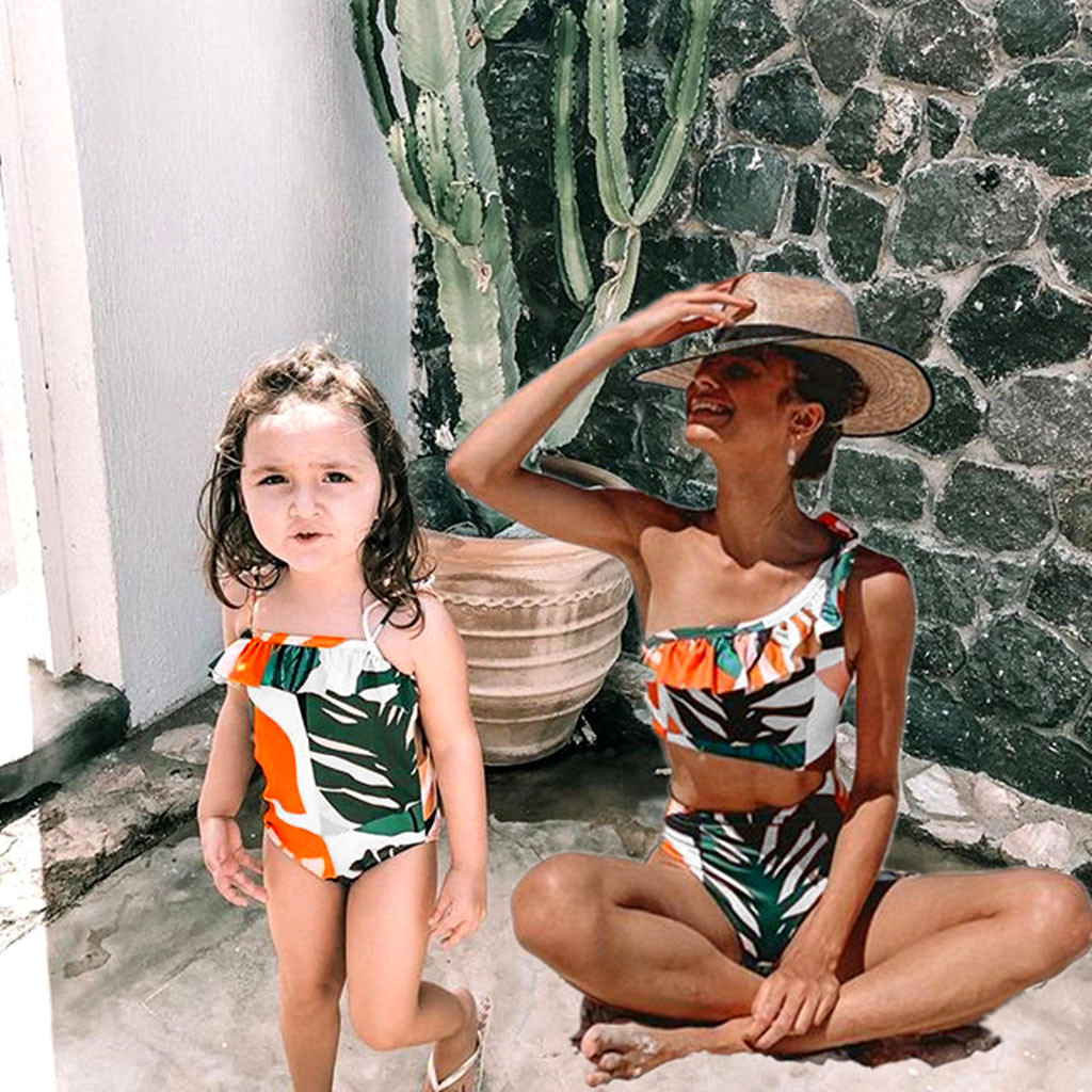 Family Matching One-Piece Suits Toddler Infant Baby Girls Watermelon Swimsuit 3D Flower Print Swimwear Swimming Bikini, Beige
Family Matching One-Piece Suits Toddler Infant Baby Girls Watermelon Swimsuit 3D Flower Print Swimwear Swimming Bikini, Beige