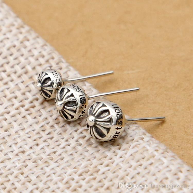 Brand new 925 sterling silver vintage American European designer jewelry hand-made antique silver crosses stud earrings for men and women
Brand new 925 sterling silver vintage American European designer jewelry hand-made antique silver crosses stud earrings for men and women