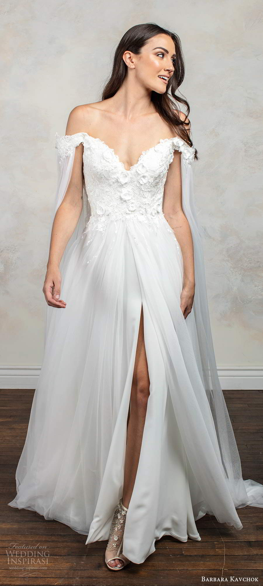 new wedding dresses with wraps sexy off shoulder short sleeve bridal gowns 3d floral appliques backless wedding dress robes de marie