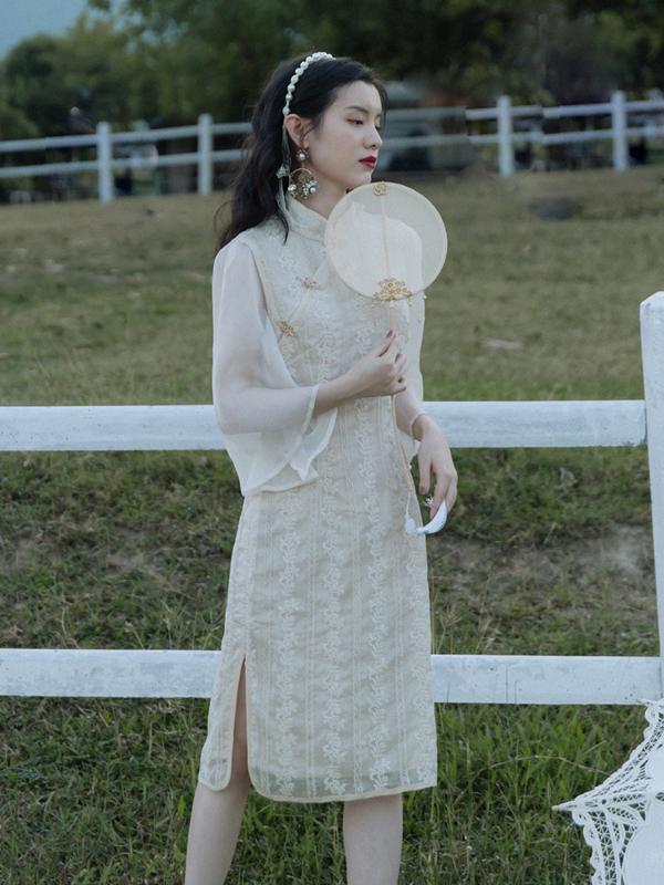 SWEETXUE 2020 Summer French Fashion Retro Female Temperament Elegant Dress Girl Chinese Style Chiffon Embroidered Dresses, Photo color
SWEETXUE 2020 Summer French Fashion Retro Female Temperament Elegant Dress Girl Chinese Style Chiffon Embroidered Dresses, Photo color