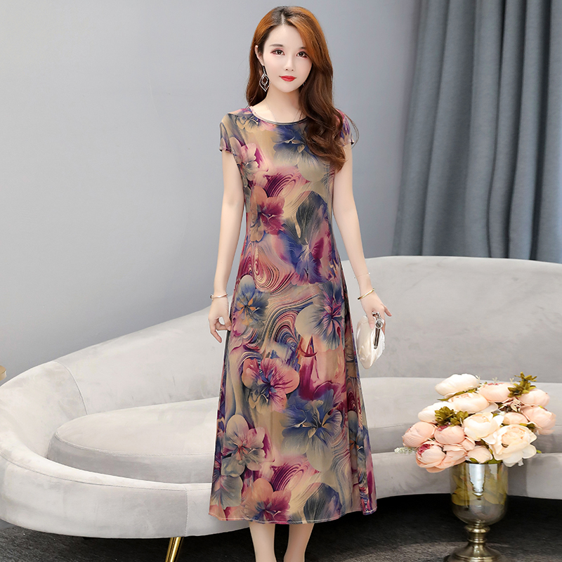Wholesale explosion models women summer new young mother round neck short sleeve printed big swing cotton and linen dress, 11#
Wholesale explosion models women summer new young mother round neck short sleeve printed big swing cotton and linen dress, 11#