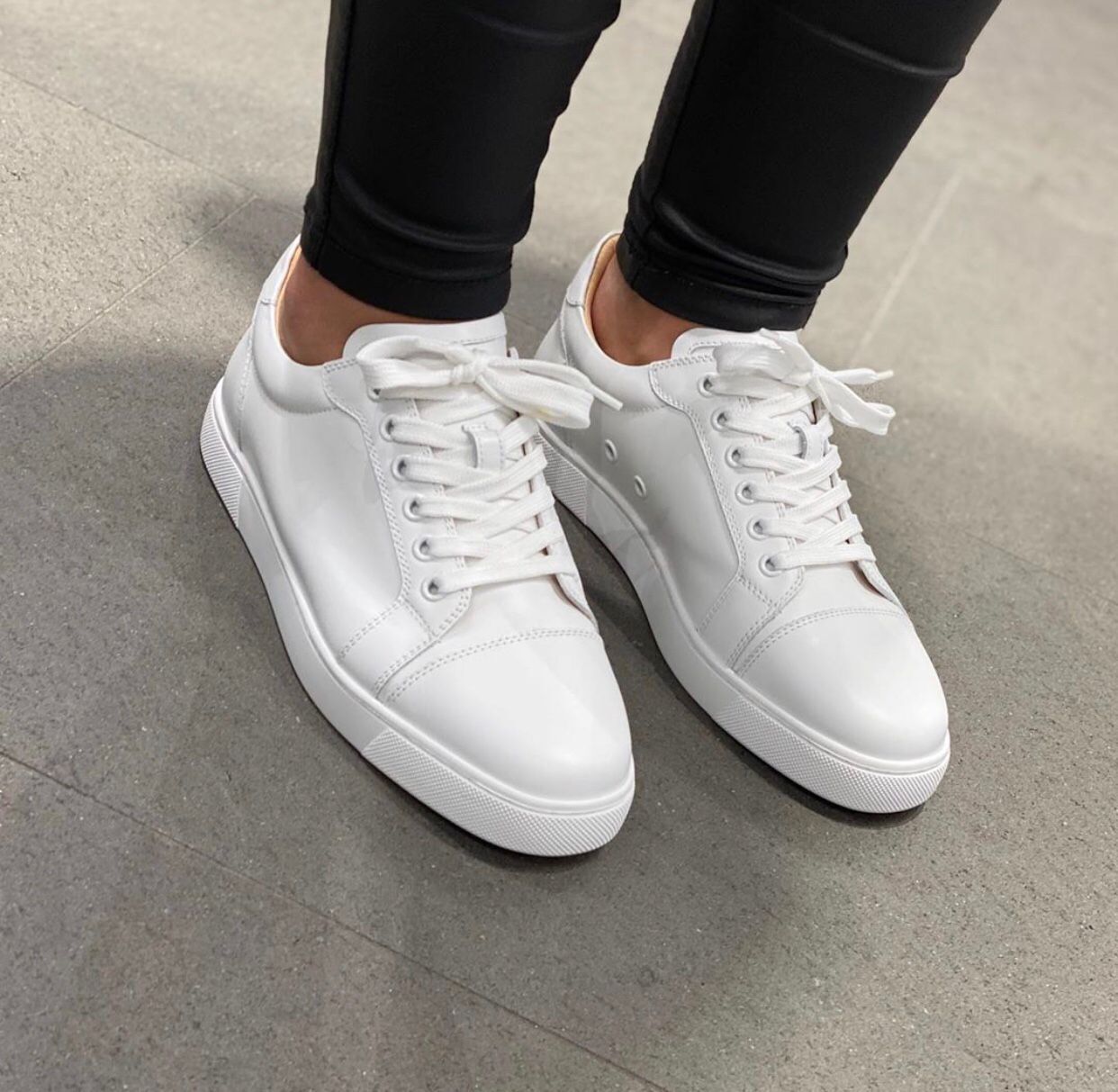 Favorite White,Black Leather Vieira Casual Flat,Fashion Red Bottom Sneakers For Women,Men Cheap Trainer Walking Luxury Designer Party eu47
Favorite White,Black Leather Vieira Casual Flat,Fashion Red Bottom Sneakers For Women,Men Cheap Trainer Walking Luxury Designer Party eu47