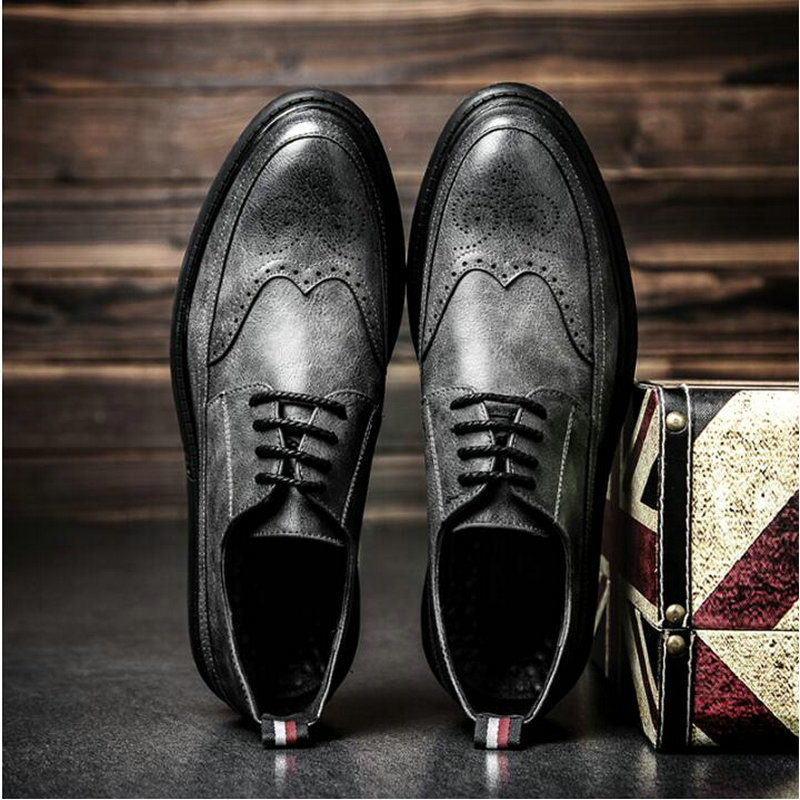 New Arrival Retro Bullock Design Men Classic Business Formal Shoes Pointed Toe leather shoes Men Oxford Dress Shoes
New Arrival Retro Bullock Design Men Classic Business Formal Shoes Pointed Toe leather shoes Men Oxford Dress Shoes