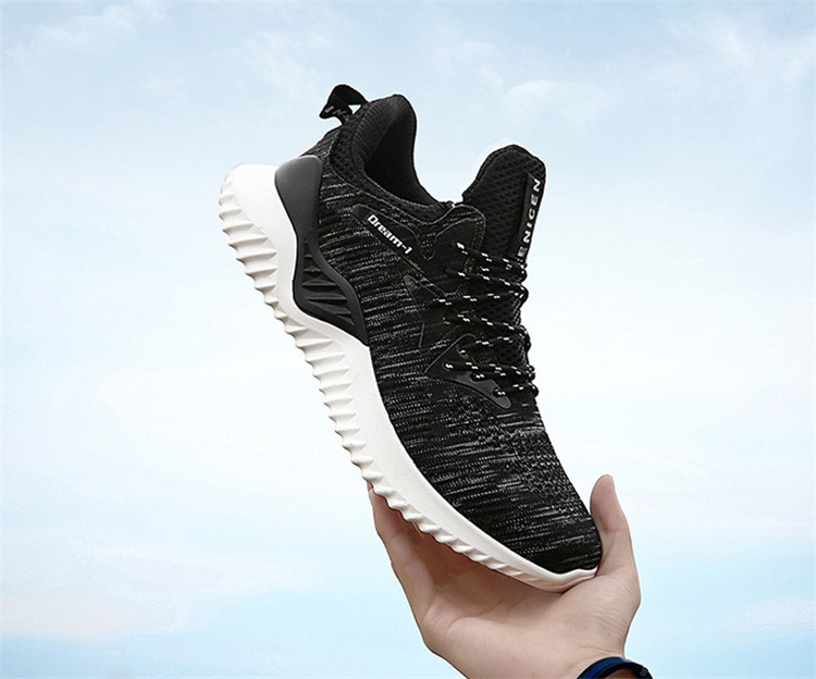 High Quality Chaussures Fashion Designer Shoes Trainers White Black Dress De Luxe Sneakers Men Women running Shoes
High Quality Chaussures Fashion Designer Shoes Trainers White Black Dress De Luxe Sneakers Men Women running Shoes