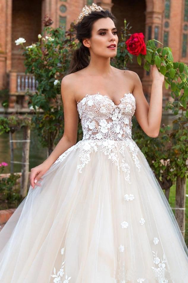 Sexy Sweetheart Ball Gown Wedding Dress Lace Appliqued Back Lace UP with Sweep Train Bridal Gowns Vestido de Noiva