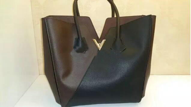 Designer-Quality Genuine Leather Handbag kimono bag handbag Women Tote Bag Hot Sell Newest Style Classic Fashion women Shoulder Bags M40460#, Black
Designer-Quality Genuine Leather Handbag kimono bag handbag Women Tote Bag Hot Sell Newest Style Classic Fashion women Shoulder Bags M40460#, Black