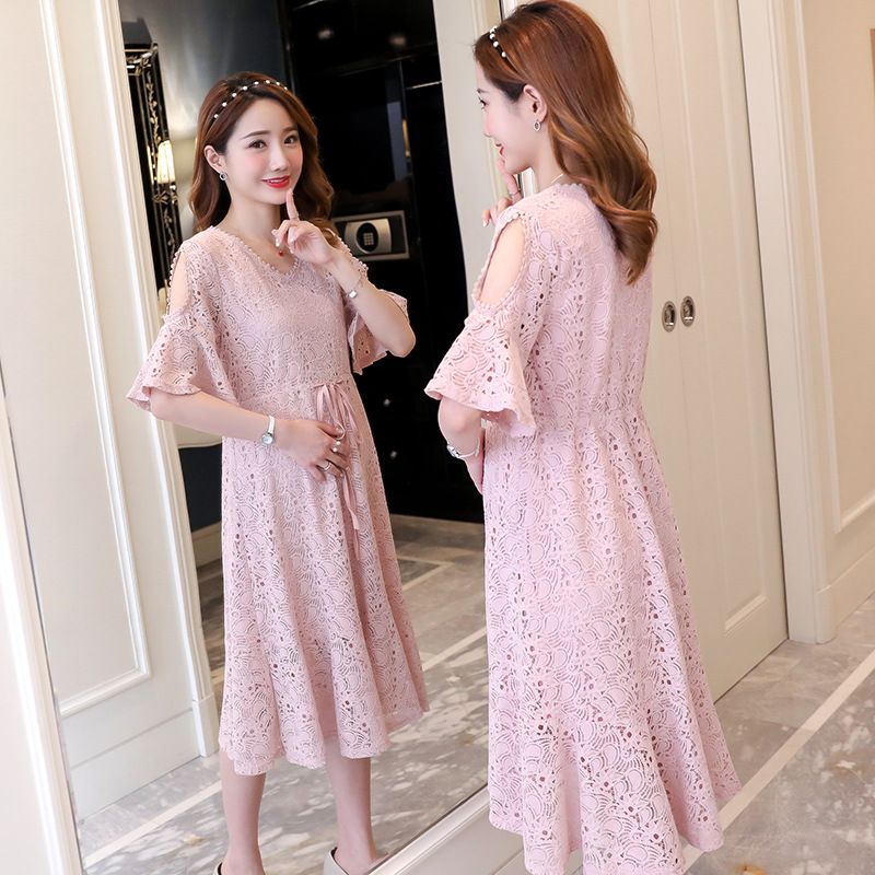 2020 Summer pregnant women Lace dress fashion off shoulder v-neck hollow out lace knee-length maternity dress, Pink
2020 Summer pregnant women Lace dress fashion off shoulder v-neck hollow out lace knee-length maternity dress, Pink