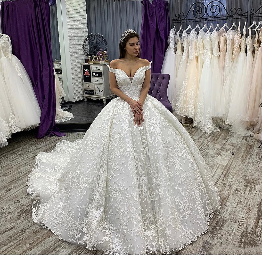 gorgeous lace ball gown dresses puffy skirt off the shoulder saudi arabia ivory plus size wedding dress bridal gowns