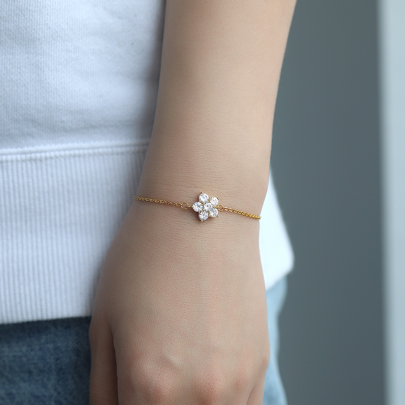 Link, Chain Pretty Flower Gold Color Charm Bracelets Girl Hand Bangle Austrian Crystal Women Pulseras Fine Jewelry Drop
Link, Chain Pretty Flower Gold Color Charm Bracelets Girl Hand Bangle Austrian Crystal Women Pulseras Fine Jewelry Drop