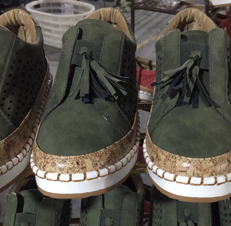 Top quality Brand High Quality New Style Free Delivery Designer Bag shipping 2025 new designer shoes Women Espadrilles Flatsoled Mesh Plateforme Loafe