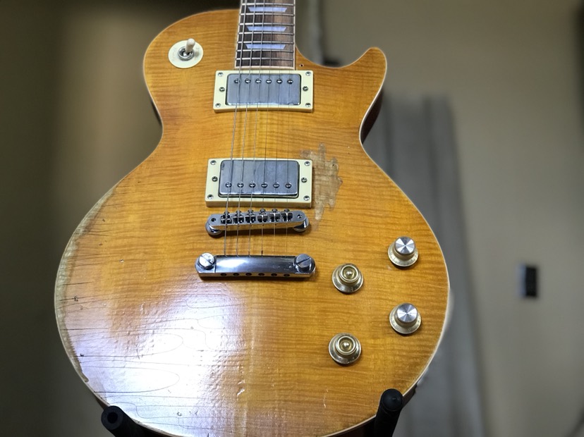 Custom Shop Gary Moore Aged 1959 Unburst Butterscotch Heavy Relic Flame Maple Top Electric Guitar One Piece Mahogany Body & Neck (No Scaf)
Custom Shop Gary Moore Aged 1959 Unburst Butterscotch Heavy Relic Flame Maple Top Electric Guitar One Piece Mahogany Body & Neck (No Scaf)