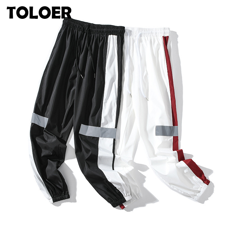 Men Streetwear Reflective Joggers Pants 2020 Man Korean Fashion Hip Hop Sweatpants Couple Side Striped Harem Sport Trousers Male, Cc143 black
Men Streetwear Reflective Joggers Pants 2020 Man Korean Fashion Hip Hop Sweatpants Couple Side Striped Harem Sport Trousers Male, Cc143 black