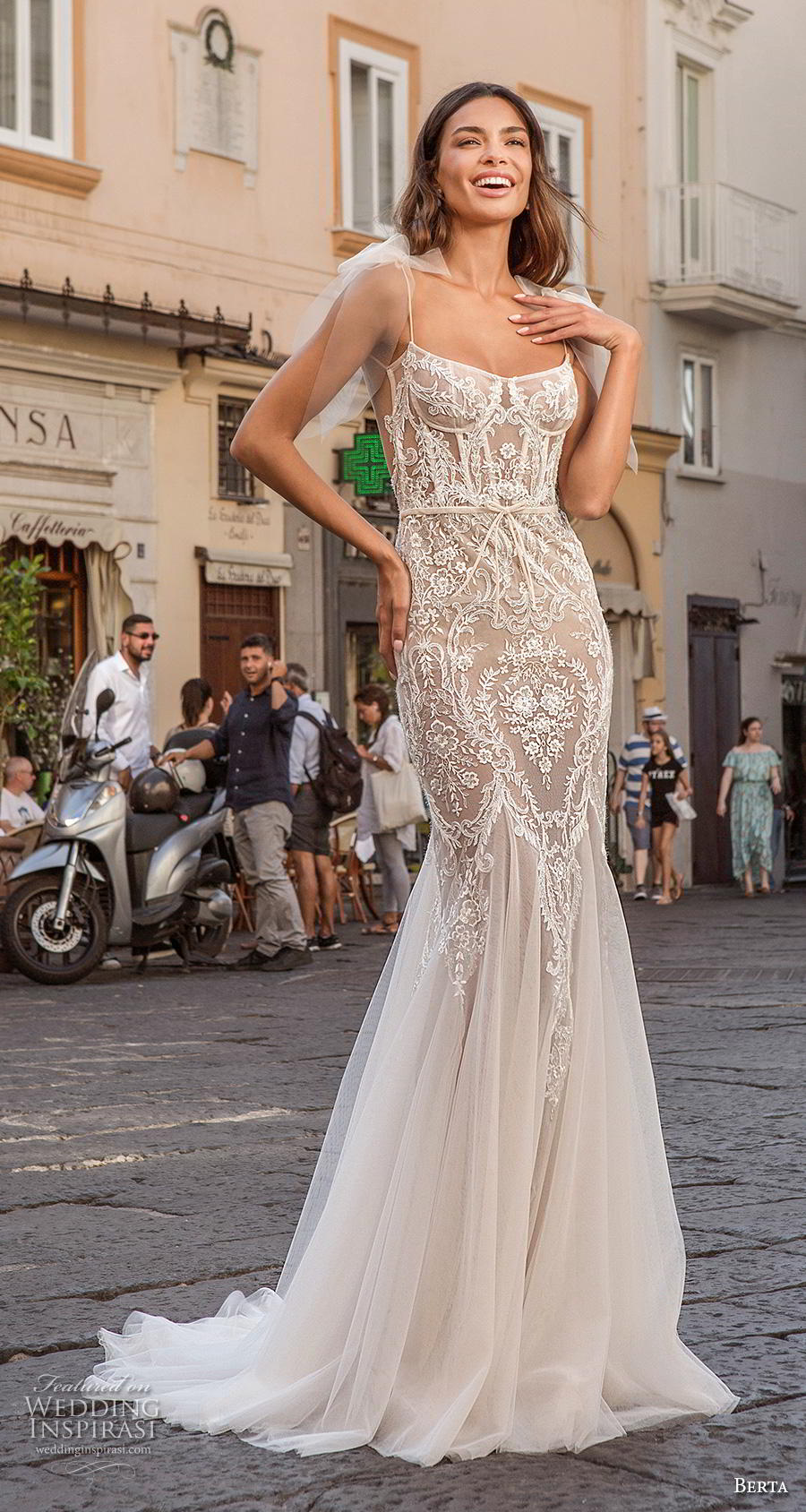 2020 Berta Mermaid Wedding Dresses Spaghetti Appliqued Champagne Lace Bridal Gown Backless Bow Ruffle Sweep Train Beach Vestidos De Novia