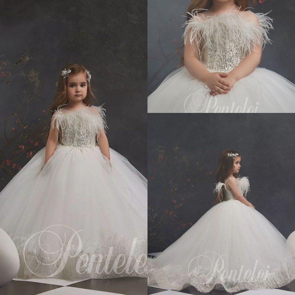Ball Gown Flower Girls Dresses Sequins Feather Jewel Neck Girls Pageant Dresses Sweep train Girls Party Gowns, Burgundy
Ball Gown Flower Girls Dresses Sequins Feather Jewel Neck Girls Pageant Dresses Sweep train Girls Party Gowns, Burgundy