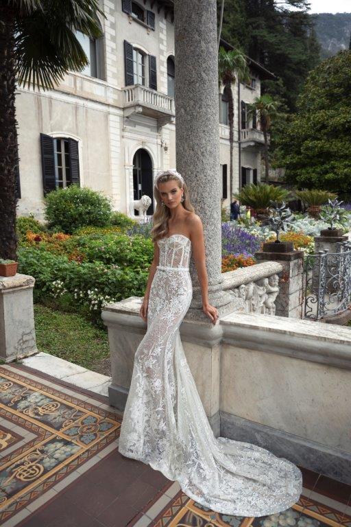 Julie Vino Illusion Mermaid Wedding Dresses Strapless Backless Lace Bridal Gowns Sweep Train Appliqued Wedding Dress Vestidos De Novia