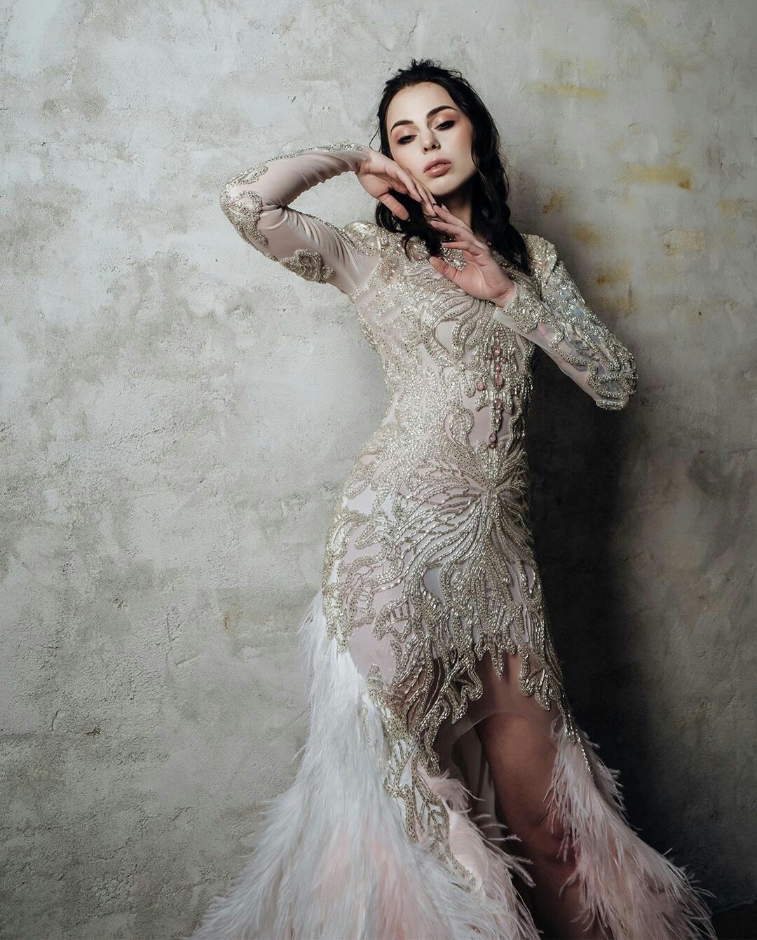 Glitter Mermaid Party Dresses Hi-lo Jewel Long Sleeve Appliqued Sequins Beaded Evening Dress Feather Sweep Train Custom Made Party Gown