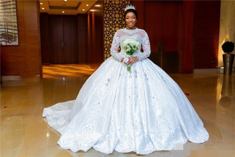 Ball Dresses Beaded Jewel Neck Long Sleeves Illusion Or Length Wedding Gown Plus Size Vestido De Novia