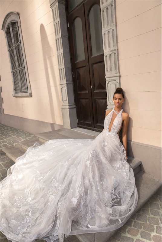 Elihav Sasson Wedding Dresses 2020 Lace Appliqued A-line Halter Backless Boho Bridal Gowns Sweep Train Sleeveless Bohemian robes de mariée