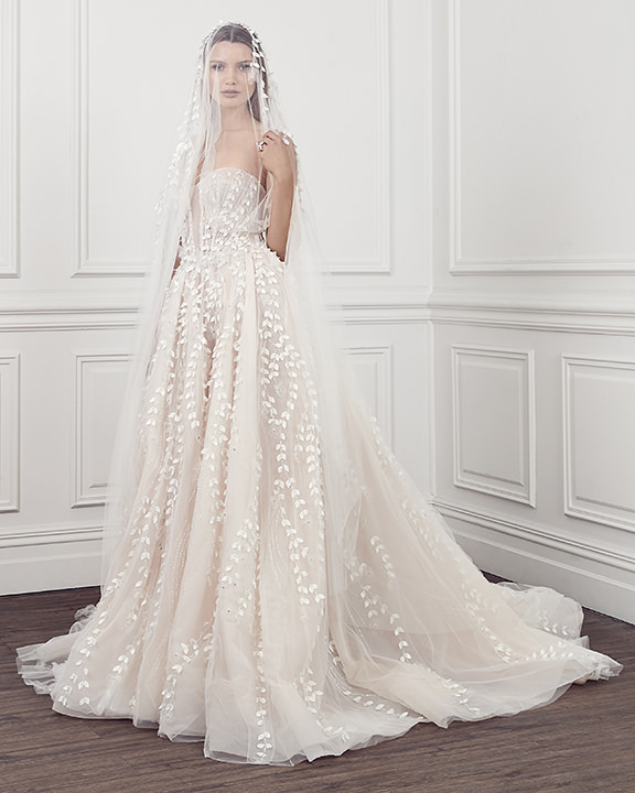 Pallas Couture Beach Wedding Dresses Sweetheart Lace Appliqued A Line Sweep Train Boho Bridal Gowns Custom Made Plus Size Wedding Dress