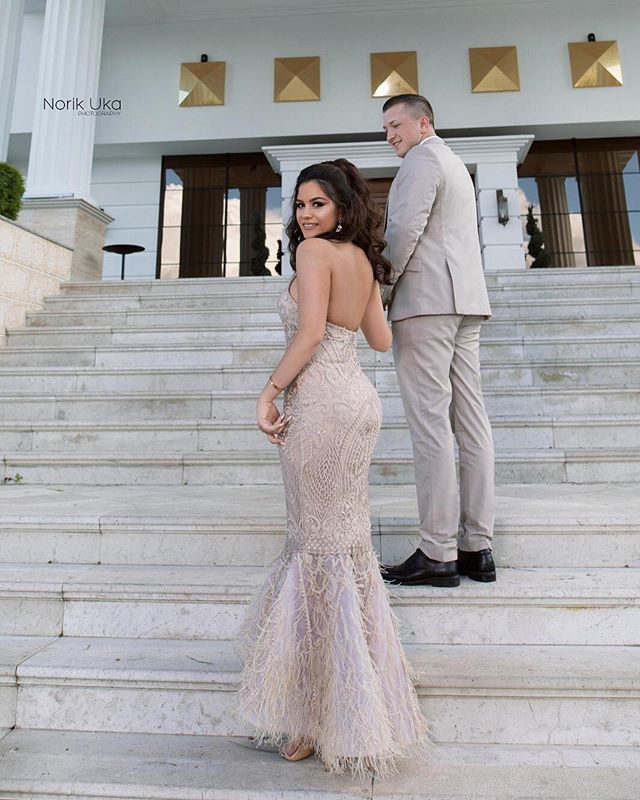 2020 New Arrival Mermaid Evening Dresses Ankle Length Feather Beads Applique Formal Dresses Halter Satin Party Gowns
