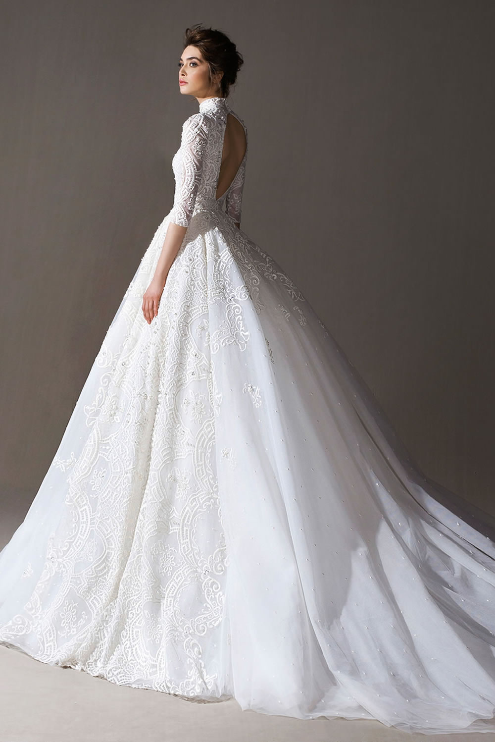 2020 Bohemian Bridal Dresses High Neck Appliqued Beaded Half Sleeves Wedding Dress Open Back Ruffle Sweep Train Custom Made Robes De Mariée