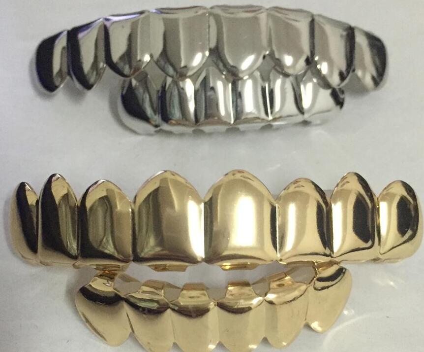 2019 Hot sale 8 Teeth Fangs Fashion Gold plated Rhodium HIPHOP Teeth Grillz TOP & BOTTOM Rock Dental Grills Sets Halloween props