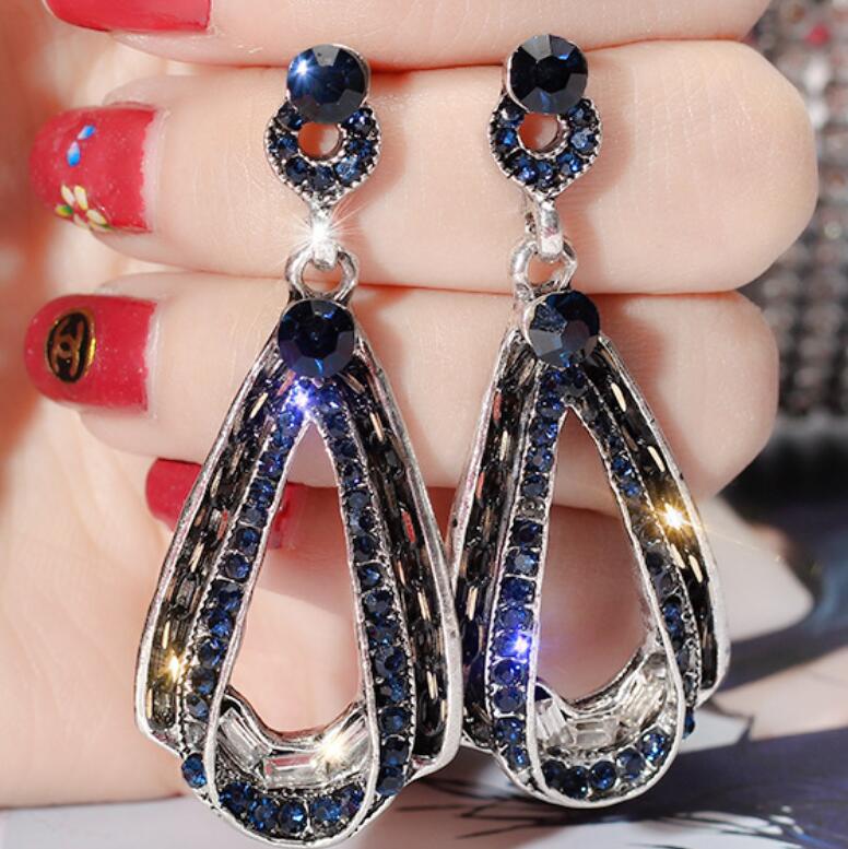 jewelry S925 sterling silver needle earrings waterdrop shape earrings crystal shines earrings for women hot fashion
jewelry S925 sterling silver needle earrings waterdrop shape earrings crystal shines earrings for women hot fashion