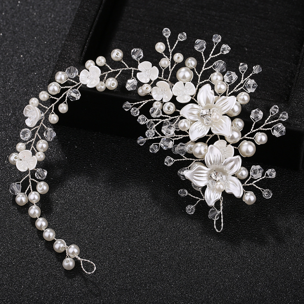 Bride Manual Hair Decorate Flower Modeling Crystal Pearl Torsional Beads HairBand Soft Hair Chain Wedding Accessories Hair Decorate
Bride Manual Hair Decorate Flower Modeling Crystal Pearl Torsional Beads HairBand Soft Hair Chain Wedding Accessories Hair Decorate