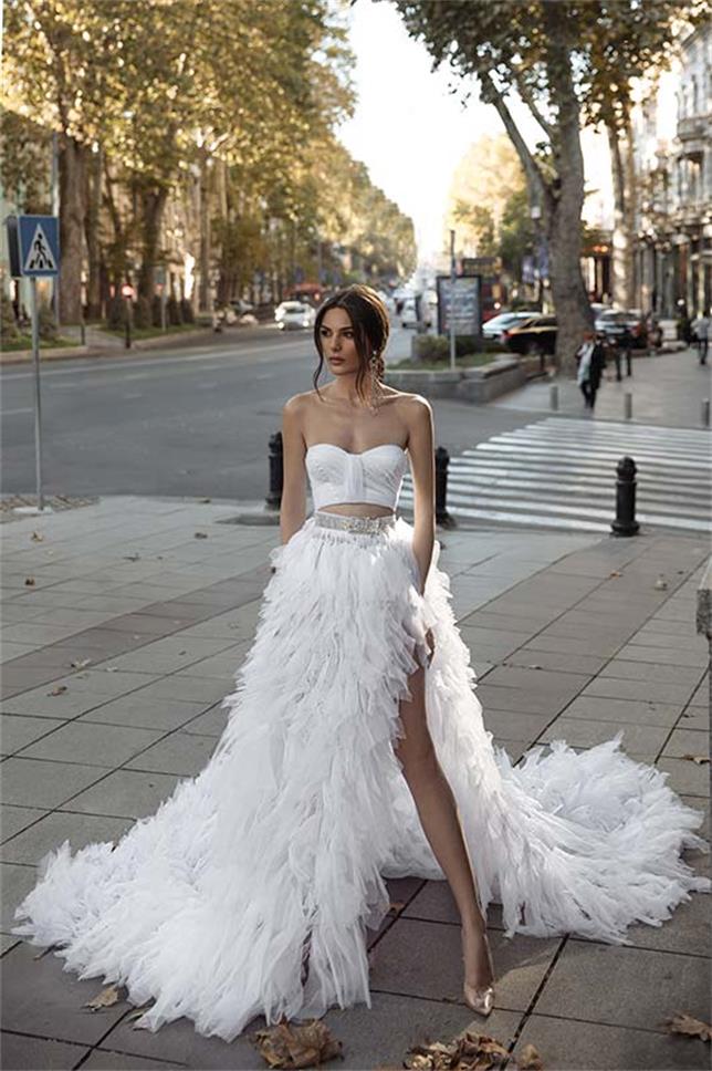 Two Pieces Wedding Dresses Strapless Tulle Beading Wedding Dress Split Weep Length Custom Made Backless Sexy Robes De Mariée
